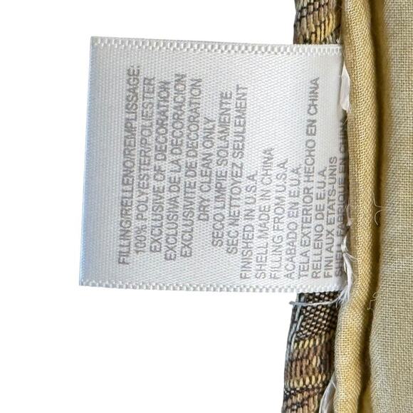 Croscill Jacobean Gold Damask Jacquard Queen Size Comforter Thick 92" x 94" - Picture 10 of 10